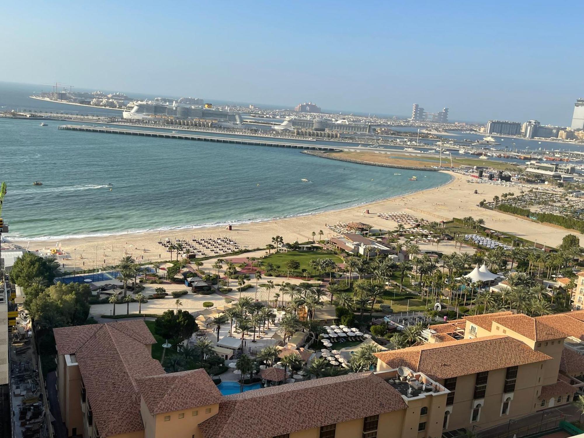 Seaview Beach Hostel Jbr - Walk To Beach - Gym - Pool - Metro Station Дубай Экстерьер фото
